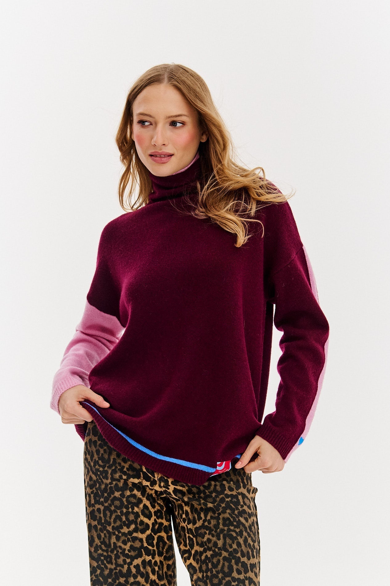 Wełniany sweter z golfem Rose Whisper