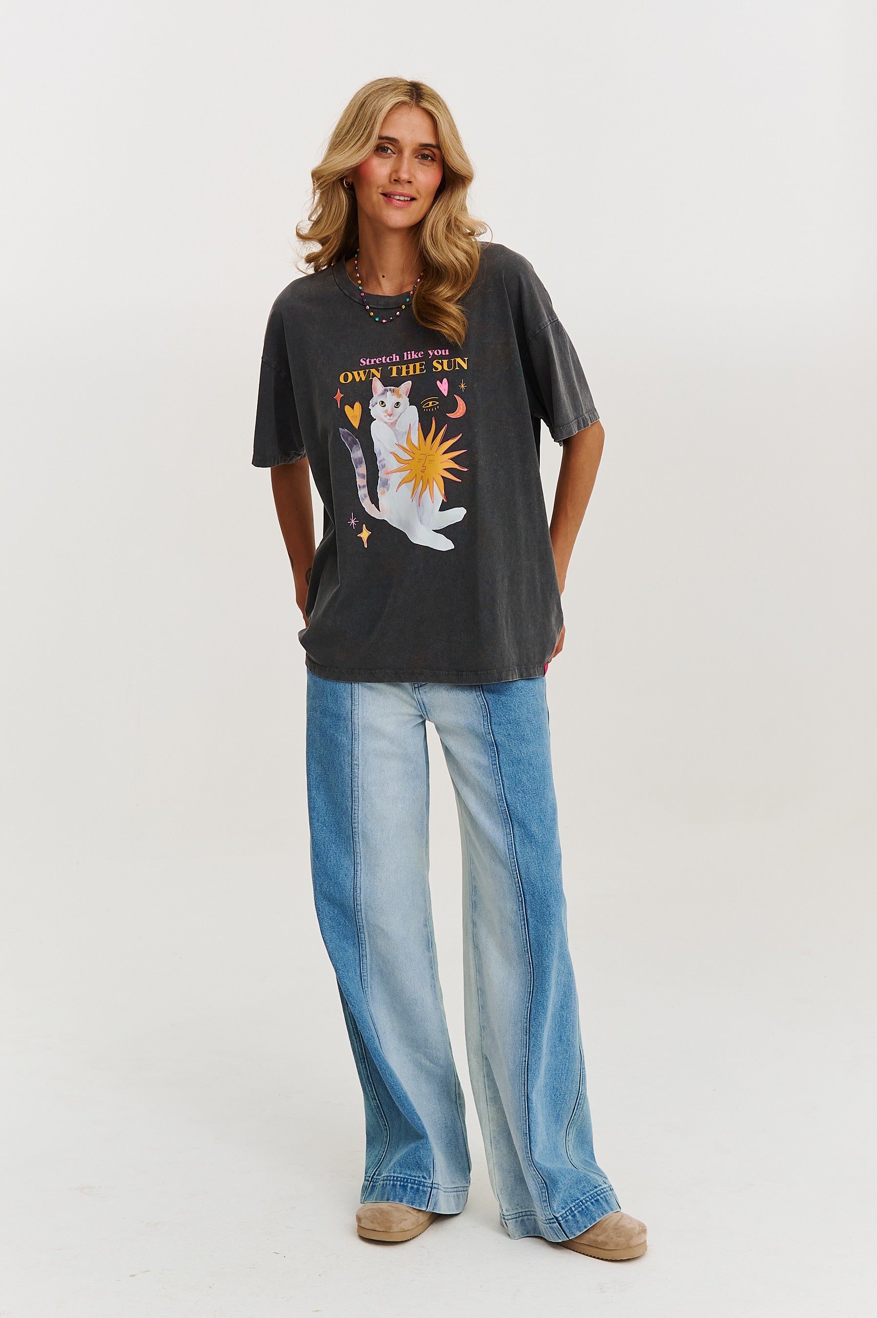 T-shirt Own The Sun