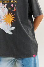 T-shirt Own The Sun